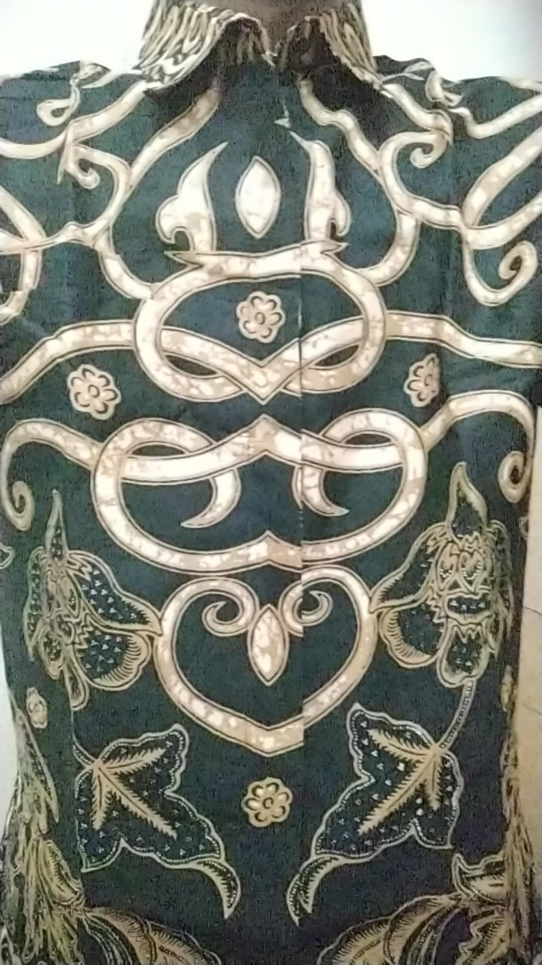 Kemeja Batik Pria Lengan Pendek Lapis Furing