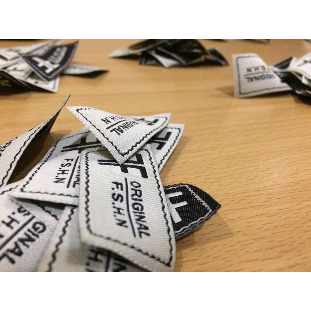 Jaket Parasut Windbreaker / Jaket Distro