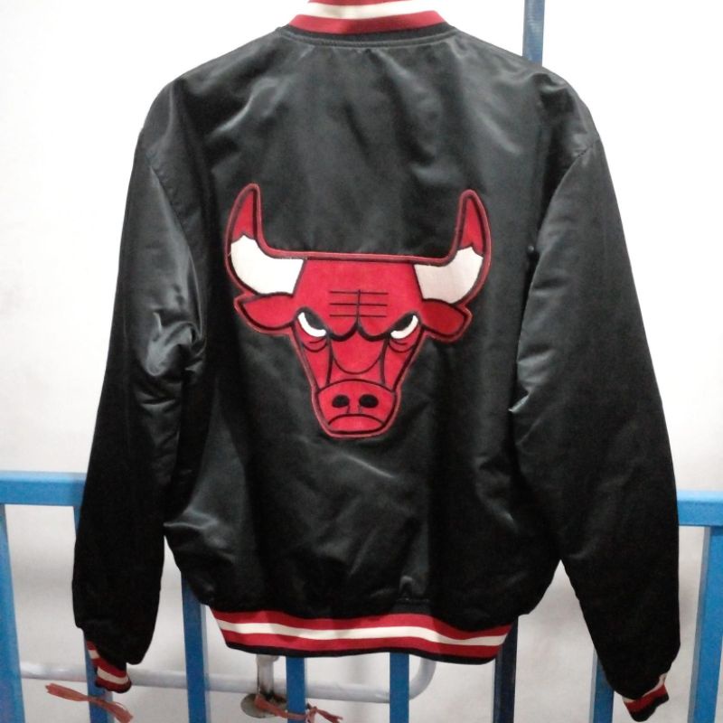 varsity CHICAGO BULLS BY STARTER