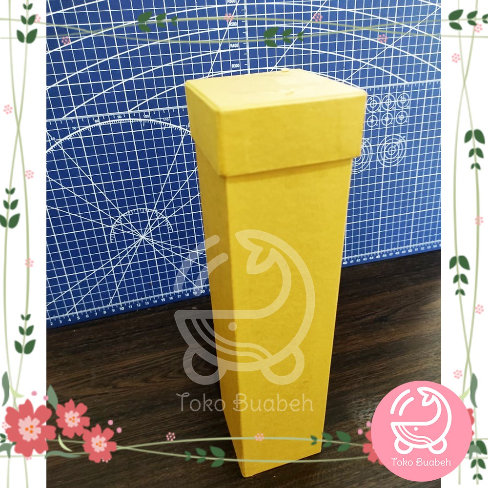 

Kotak kado Gift Hampers Box ukuran 7 cm x 7 cm x 29 cm bahan karton 3mm (BEKAS)