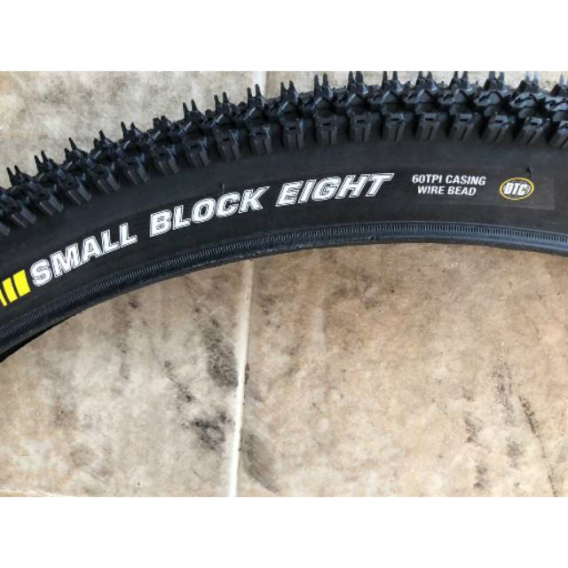 BAN LUAR SEPEDA KENDA SMALL BLOCK EIGHT PREMIUM UK. 29 x 2.10