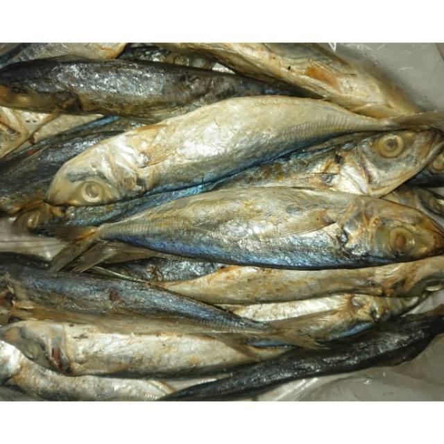 

Ikan asin japu layang