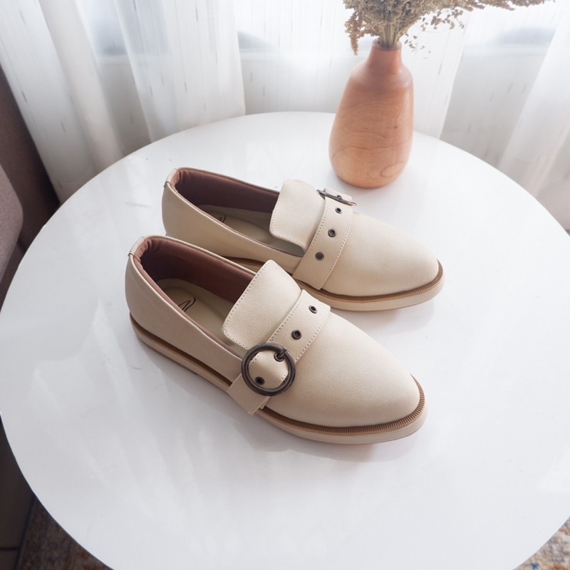 GUZEL FLATFORM - Sepatu wanita / Loafers wanita / Sepatu kerja