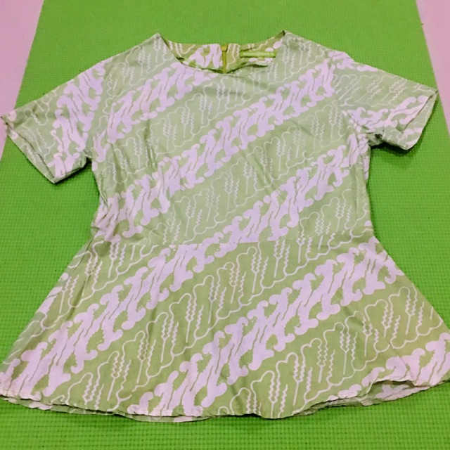 Batik Women top / preloved