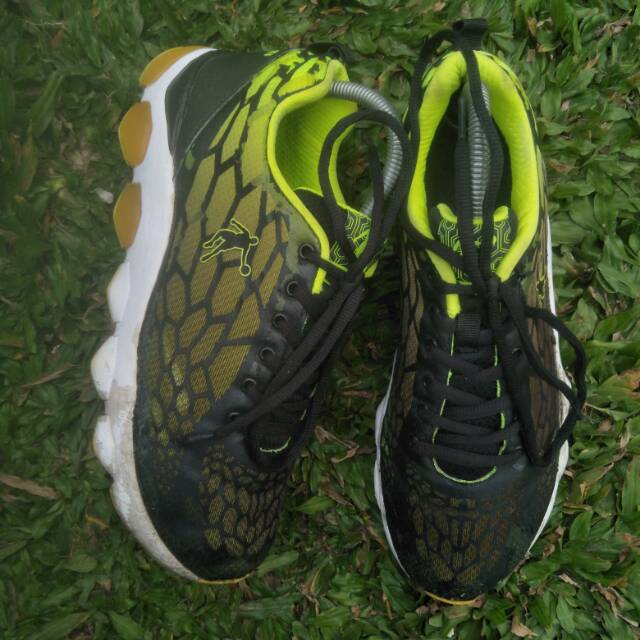 Sepatu preloved/second/bekas qiaodan