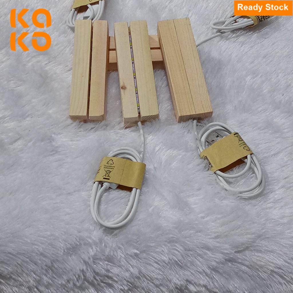 Stand Akrlik Kayu Jati Belanda LED / Kayu Penyangga Akrilik LED / Stand Foto Akrilik LED Kayu Jati B
