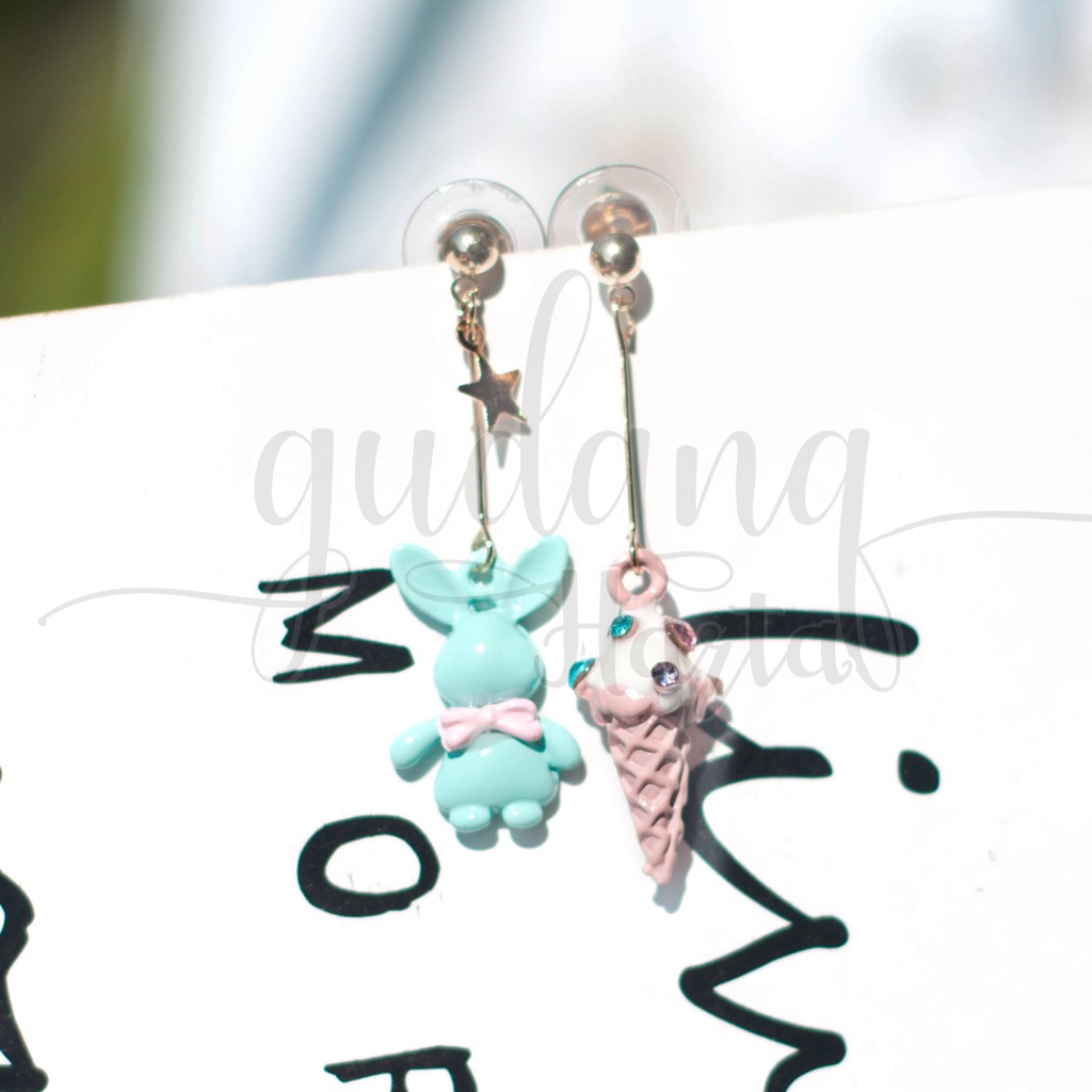 Anting Stud Rabbit and Ice Cream Kelinci Es Krim Panjang Asimetris Lucu GH 203159