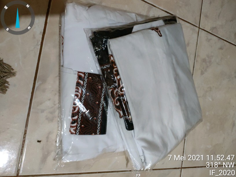 Batik Solo Pria Dewasa Sarung Setelan Baju Koko Tumpal Putih