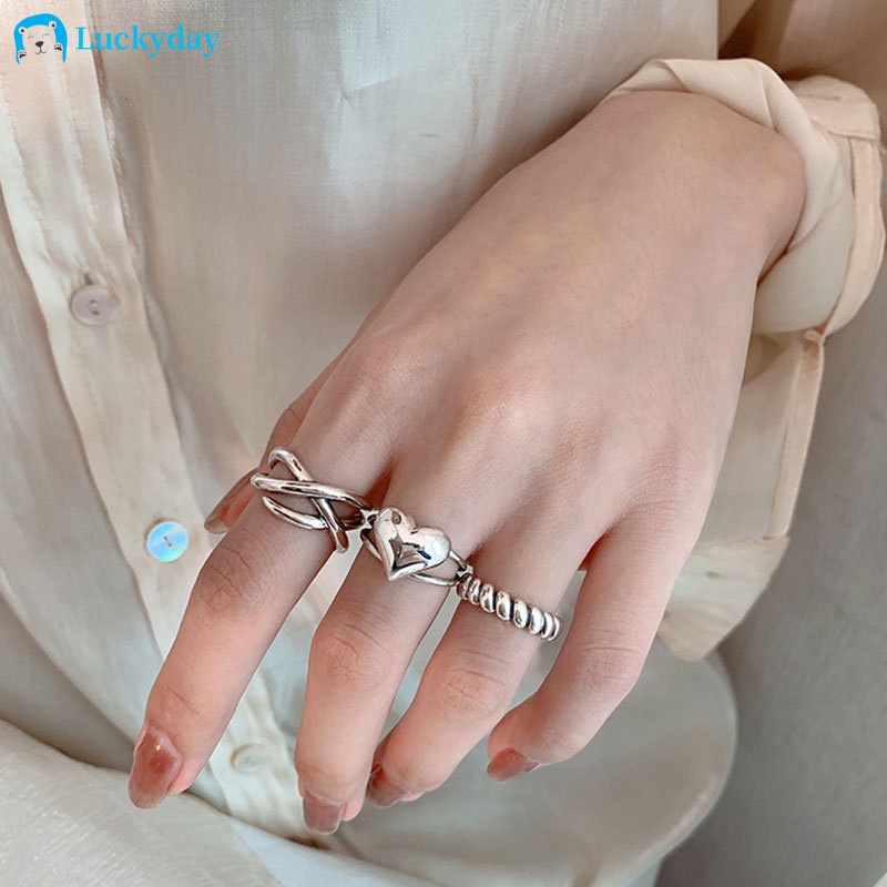 YEEZII 3pcs / Set Cincin Bentuk Hati Warna Silver Untuk Wanita