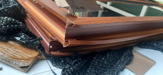 Jendela Aluminium 60x170 Serat Kayu Casement Grosir