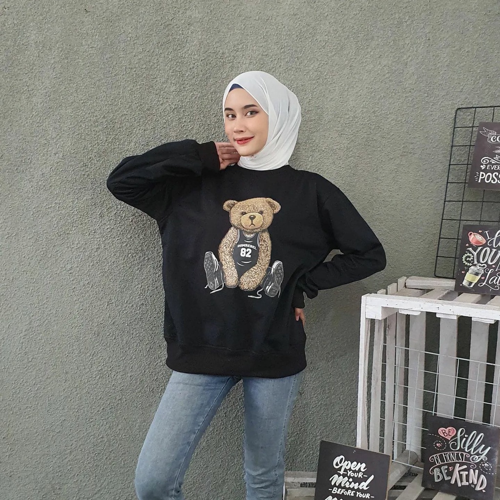 Sweater TEDDY BEAR 82 / Crewneck TEDDY BEAR 82 Hitam