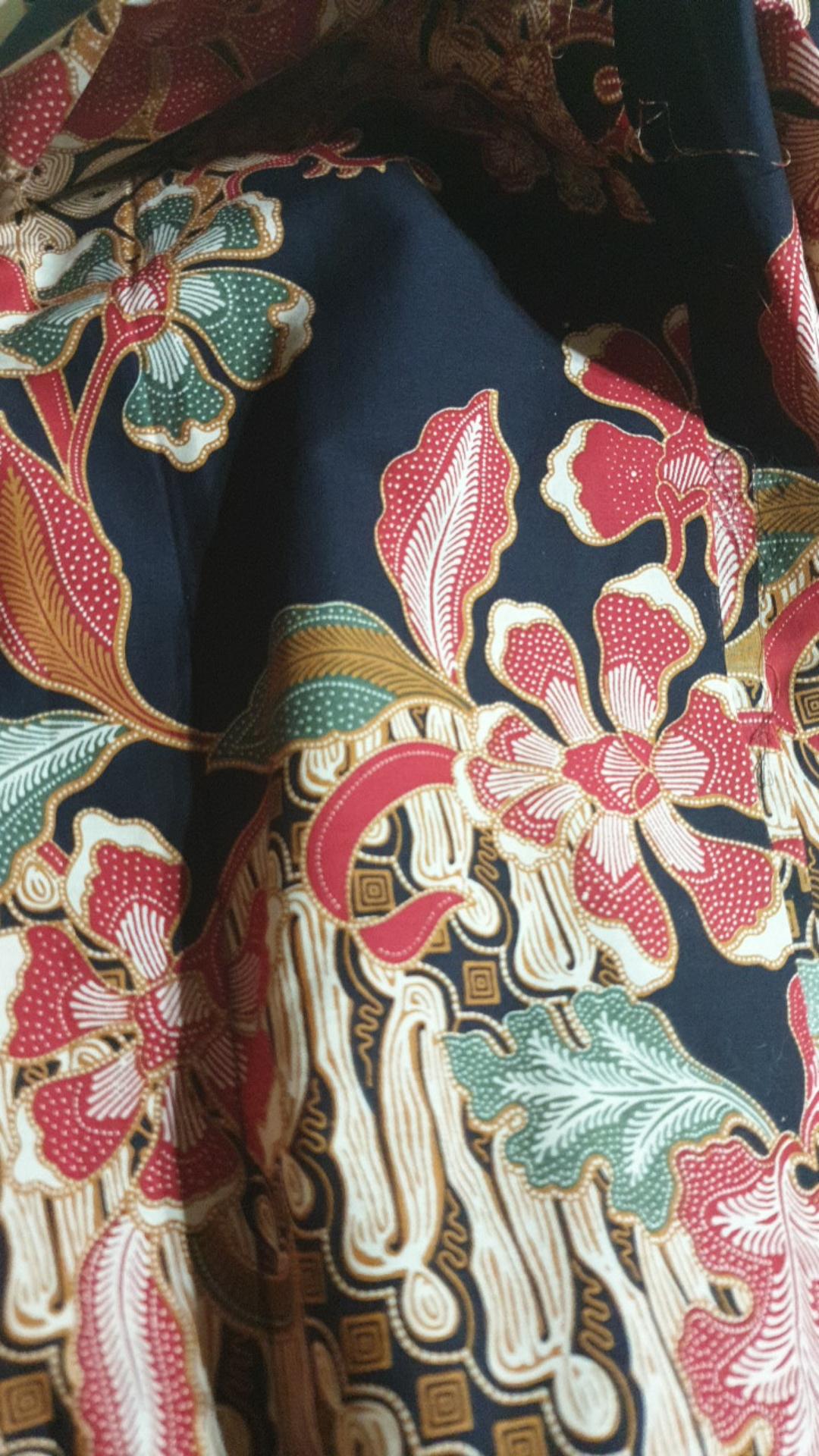 Kain Batik Solo (alusan Limited Stock) Motif 3 Negeri Warna Merah