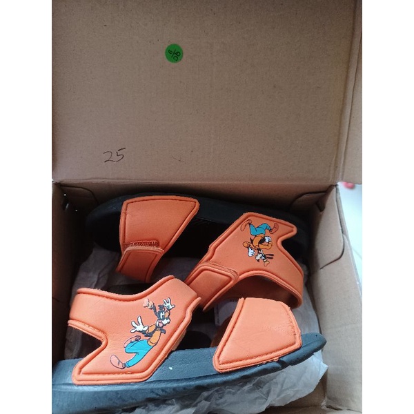 Adidas Altaswim seri disney Preloved