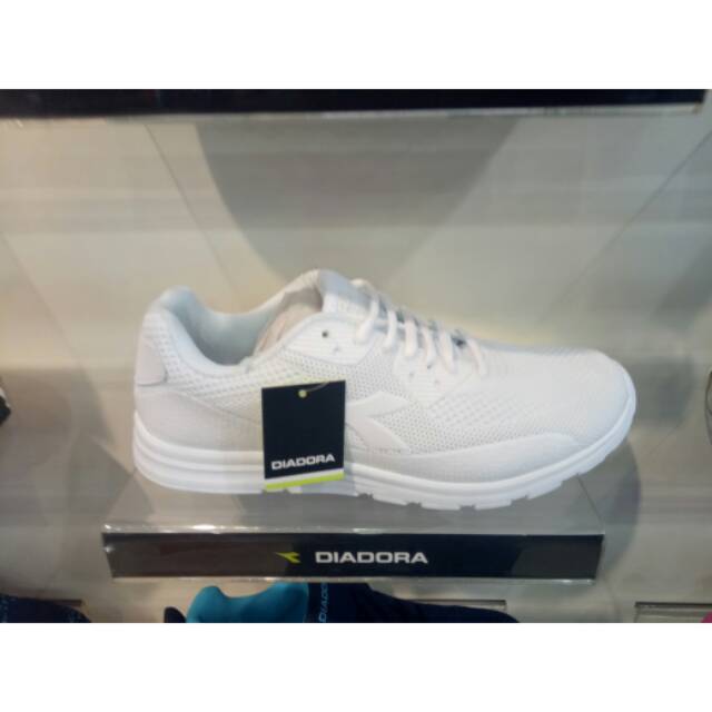 diadora white