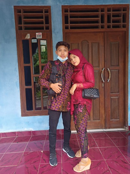Batik Couple Modern Terbaru - Couple Kondangan Kresna Brukat Tulle Payet Mutiara Lengan Panjang