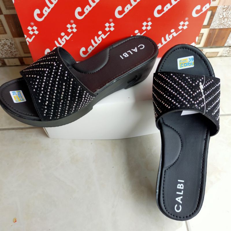 Sandal Calbi Slop SegitigaTinggi 5cm