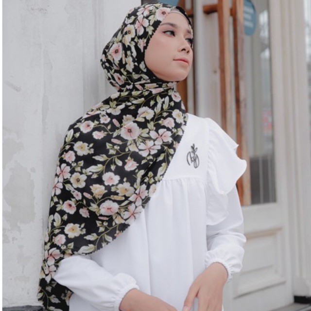 Hijab Pasmina kode Cila fLowers Hot Sale