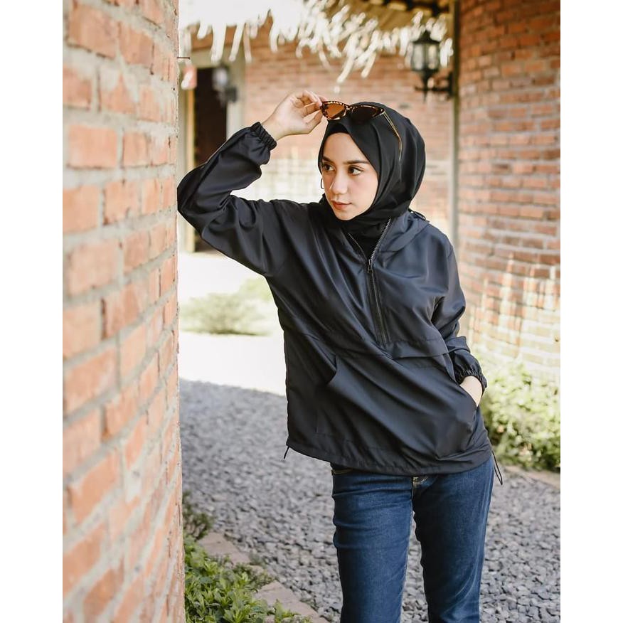 Rowme Jaket Parasut Wanita / Jaket Outdoor Sport - ROW PARASUT BLACK