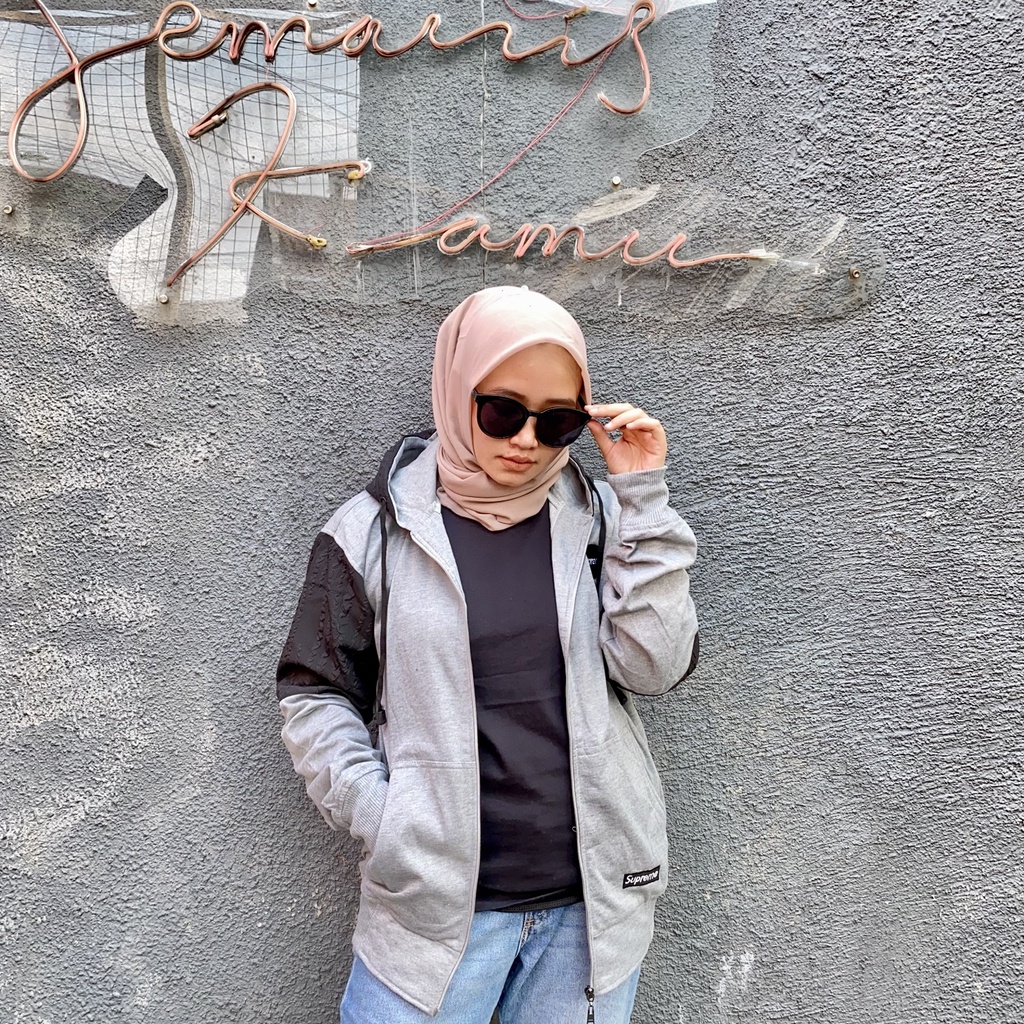 Jaket Sweater Zipper Bordir Kombinasi Qwilting GREYSUPRE-M