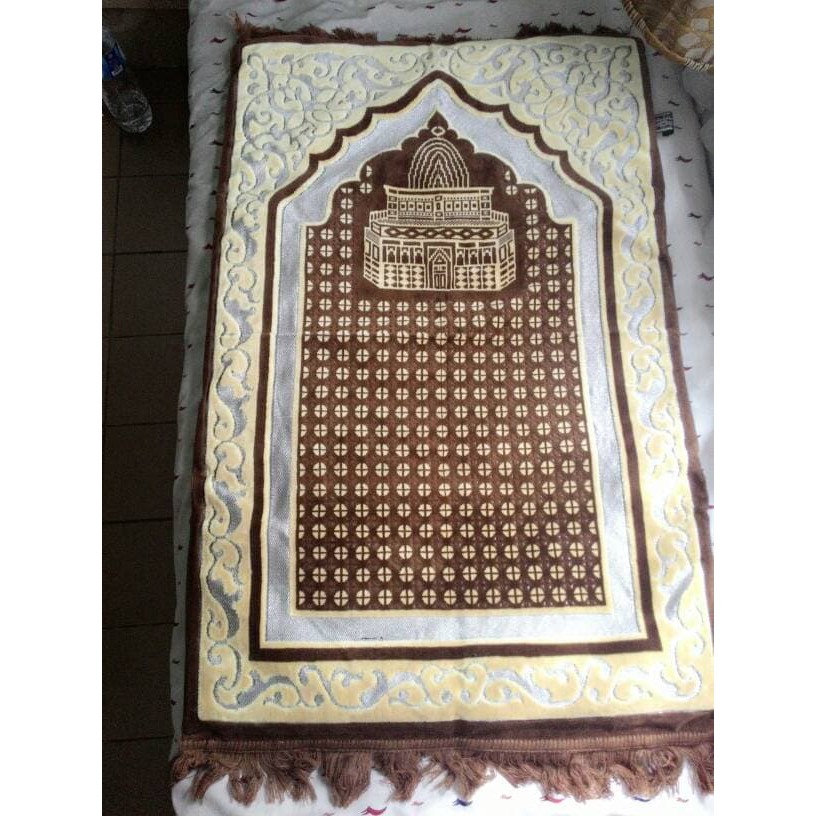 sajadah sejadah busa    empuk banget    tebal