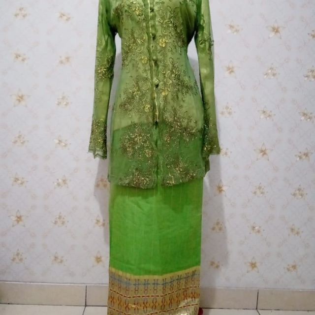 Preloved Kebaya + rok