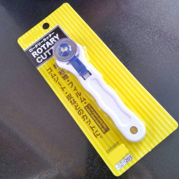 

Cutter Rotary. Pisau Roda. Alat potong kertas film kulit kain dll