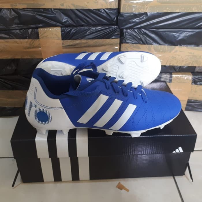 DISKON.. SEPATU BOLA ADIDAS 11 PRO