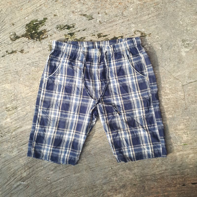 Celana pendek second wrangler