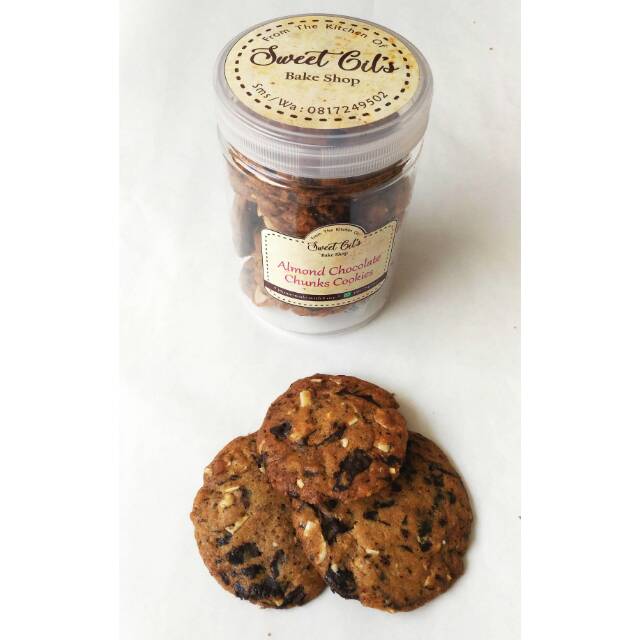 

Almond Choco Chunks Cookies