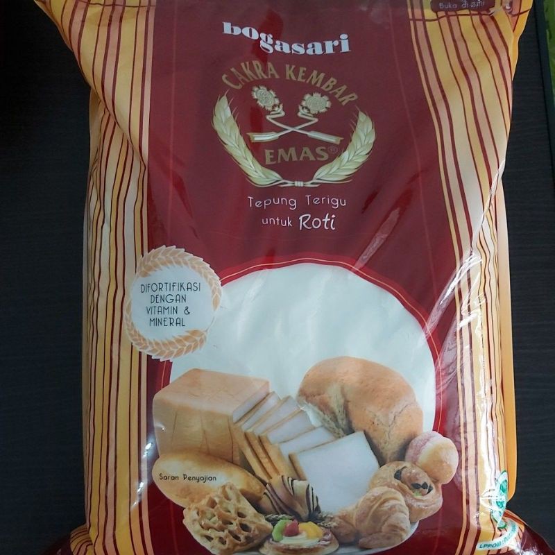 

Tepung Cakra Kembar Roti Bogasari