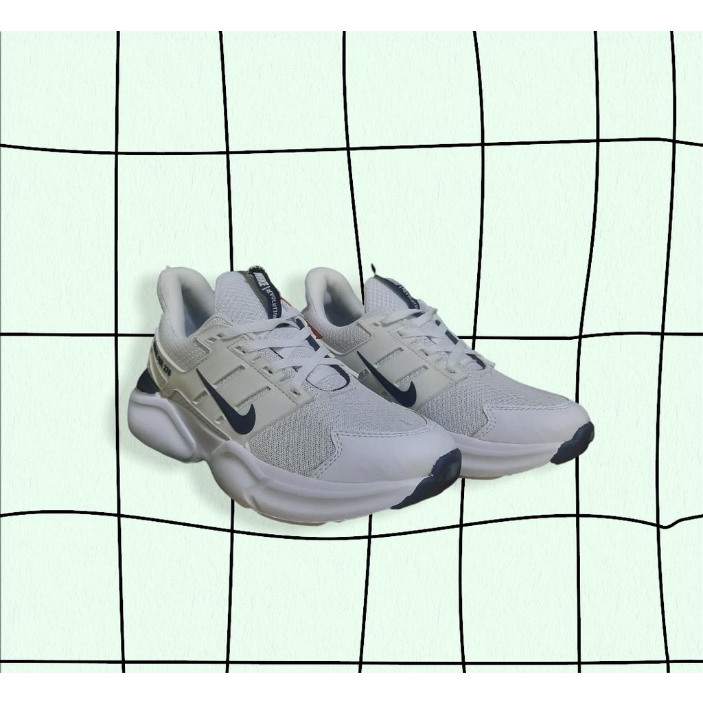 SEPATU RUNNING WANITA