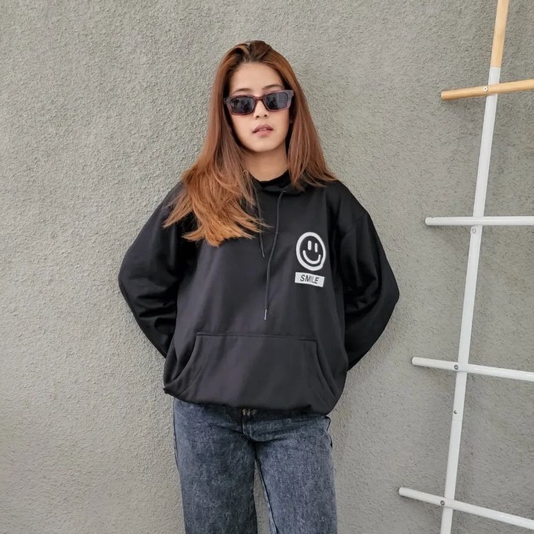 Hodie Wanita Or Pria Smile Hoodie Black Oversize Bahan Pleece Terbaru