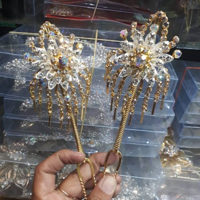 Mentul anggrek mata cengkrem