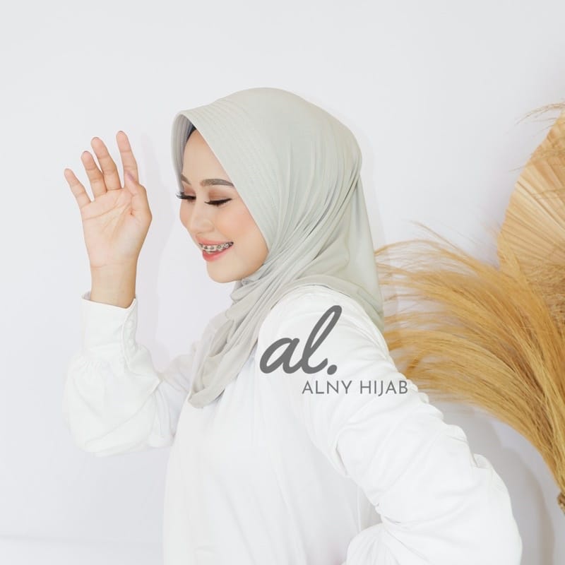 Alny Hijab - Jilbab Sport /Jilbab Lycra Instan Jokowi / Bergo Sport-Volly Silver