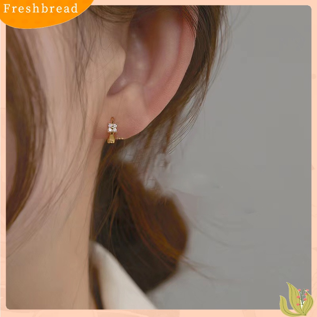 Terlaris Earring Rhinestone Elegant Women Trendy Mini Ear Stud for Dating