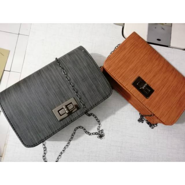 TAS KUNCI LIVO-LUVI MOTIF SALUR READY STOK