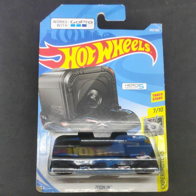 hotwheels zoom in black