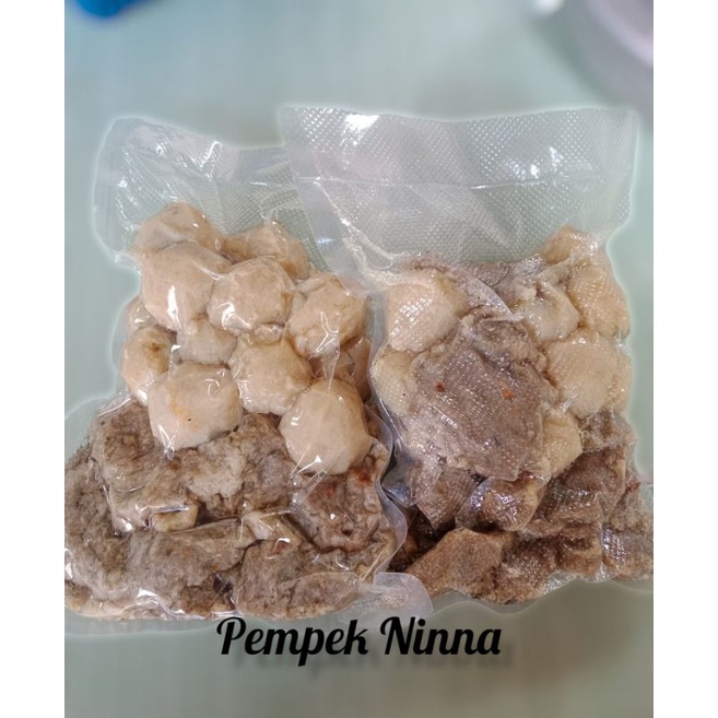 

Pempek Vacum campur