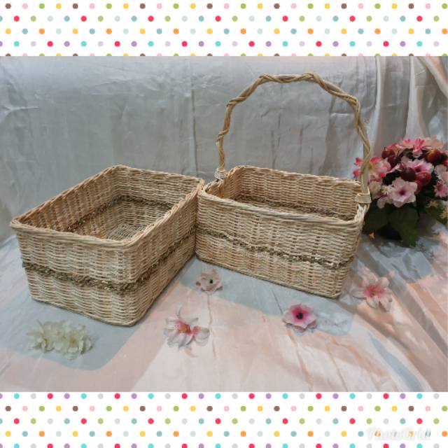 K51M - Keranjang rotan persegi tangkai M 30x22x15 cm kotak hampers