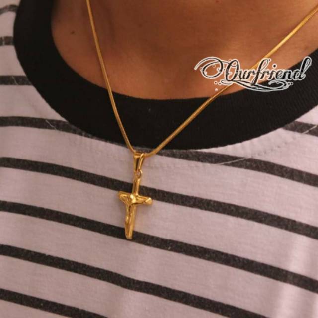 Grosir (SSC) Kalung Liontin Salib Pria Dan Wanita Titanium Asli Warna Gold Fashion Pengganti Emas