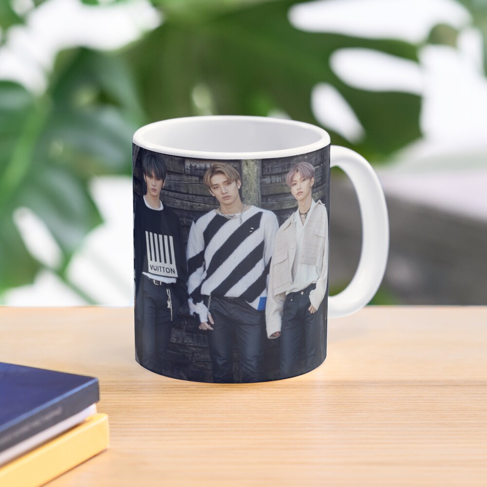 Mug Gelas Levanter group photo Stray Kids 3RACHA poster