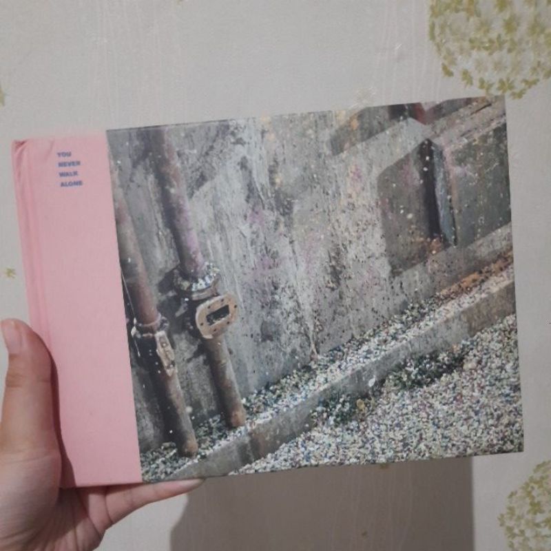 Album BTS You Never Walk Alone