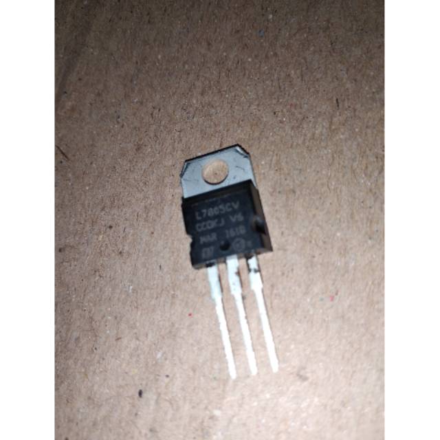 IC 7805