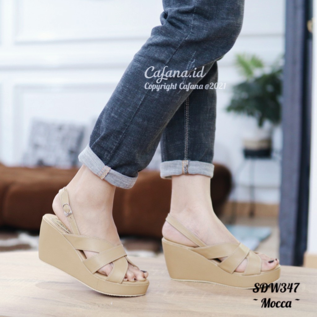 Wedges Wanita Slop Zafira SDW347