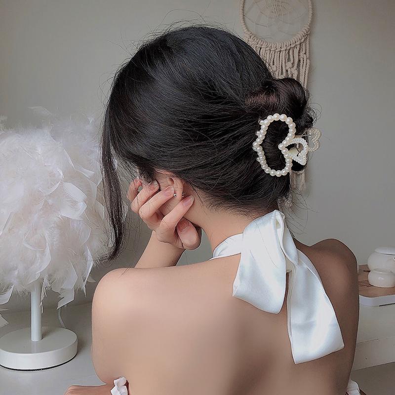 Korean Pearl Geometric Plastic Hair Claw Clip Fashion Hair Clamps Elegant Hairpin Women Hair Accessories