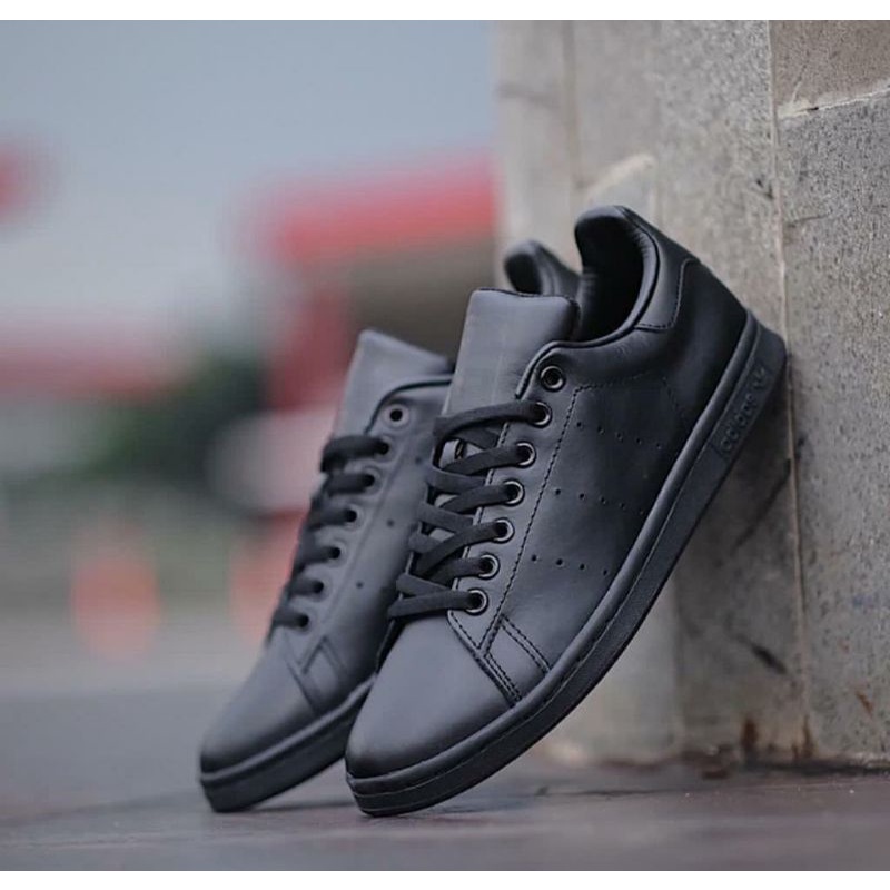 ADIDAS STAND SMITH ALLBLACK SIZE 36 - 44