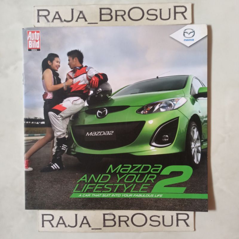 Poster brosur katalog booklet Mazda2/Mazda 2 2011