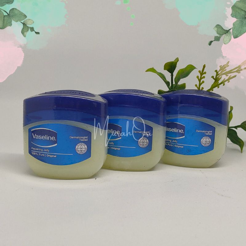 Vaseline petroleum jelly