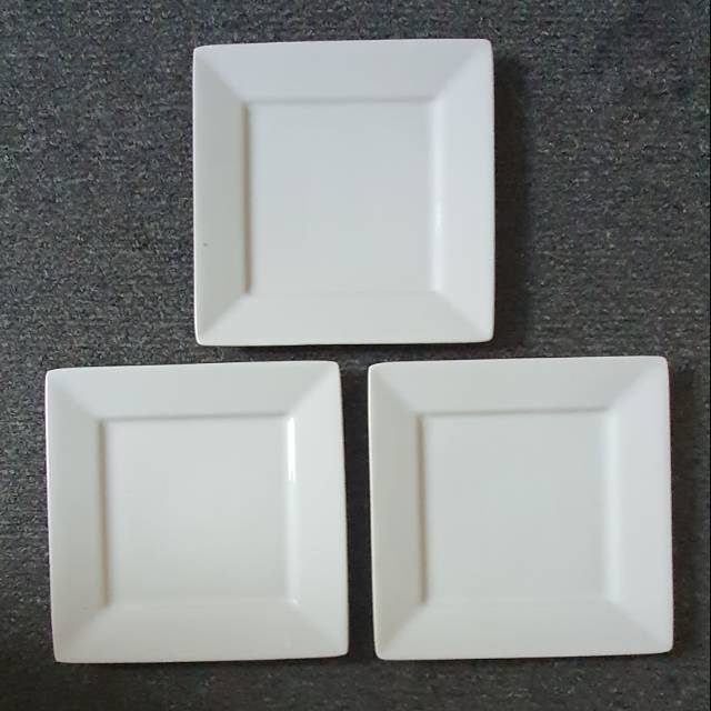Piring Kotak Keramik Putih Polos 20x20cm