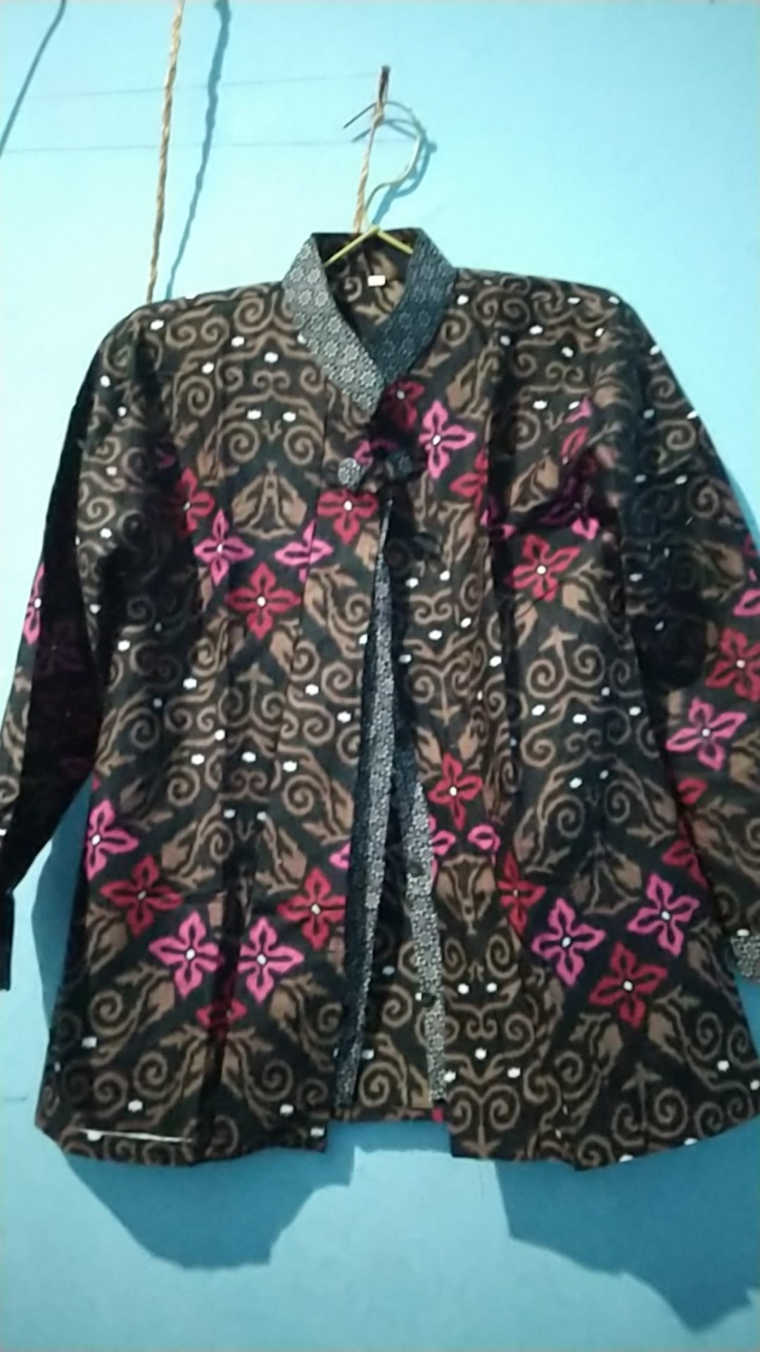 Atasan Batik Dolby Dolbi Dobby Doby Tenun Sutra Tulis Halus Katun Atbm Baron ,sarombit Atasan